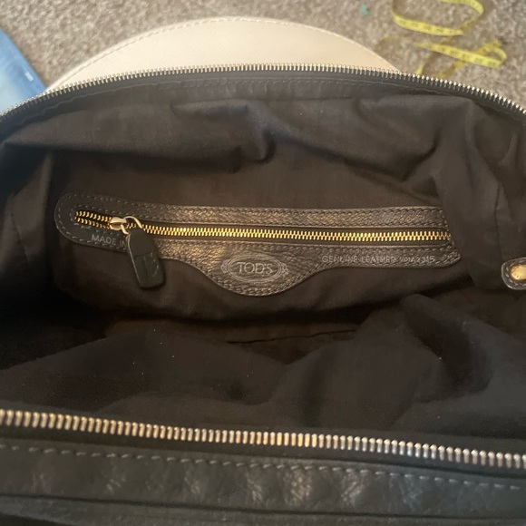 COPY - TODS satchel top handle bag - Picture 6 of 8